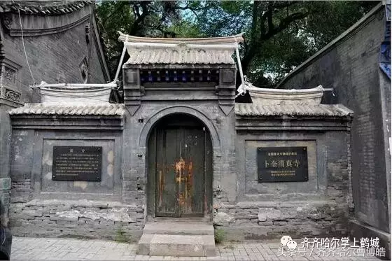 齐齐哈尔有座东北地区最大的伊斯兰教寺院：卜奎清真寺