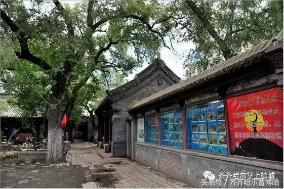 齐齐哈尔有座东北地区最大的伊斯兰教寺院：卜奎清真寺