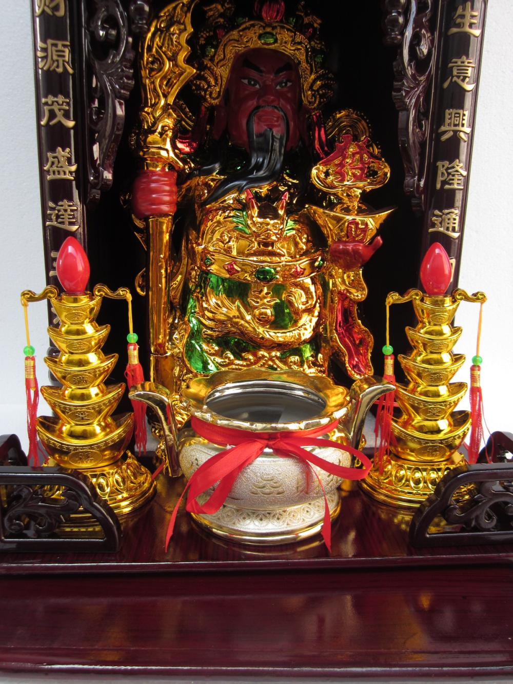 家居摆放财神爷,只有风水都做对了,才能财运滚滚进家门!