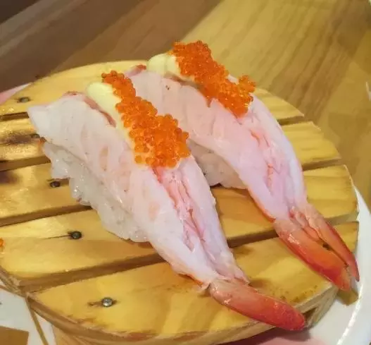 在上海，这些饕餮美味一定要下手撕、拿、抓！这样吃肉才最嗲！