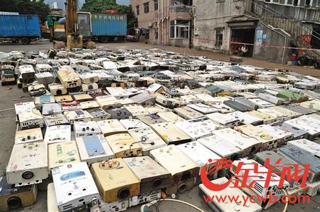 深圳鹽田區銷毀兩千多臺不合格熱水器