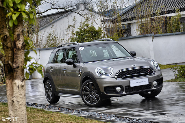 一见钟情 试驾MINI COUNTRYMAN