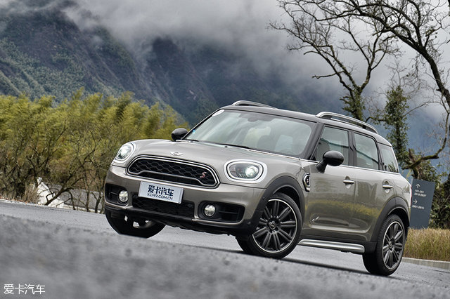 一见钟情 试驾MINI COUNTRYMAN