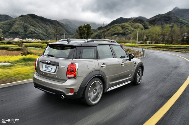 一见钟情 试驾MINI COUNTRYMAN