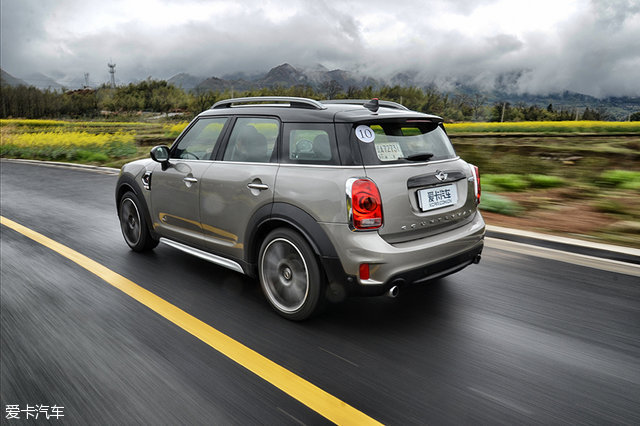 一见钟情 试驾MINI COUNTRYMAN
