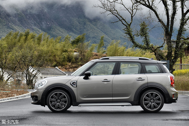一见钟情 试驾MINI COUNTRYMAN