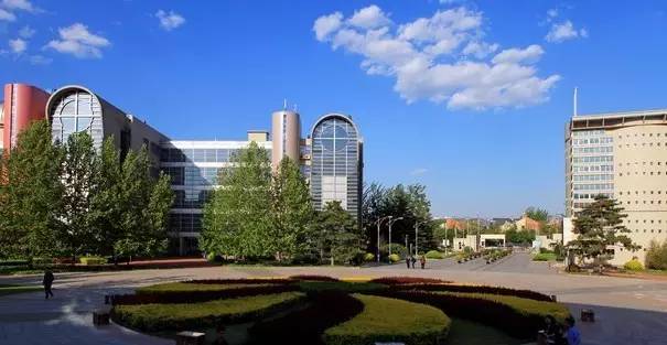 4所名校杀入昆明 99班“超级中学”现身！一大波重大教育利好砸向你