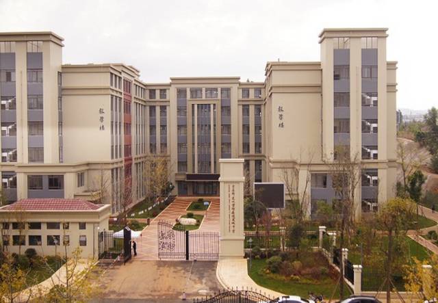 4所名校杀入昆明 99班“超级中学”现身！一大波重大教育利好砸向你