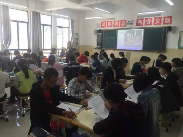 4所名校杀入昆明 99班“超级中学”现身！一大波重大教育利好砸向你