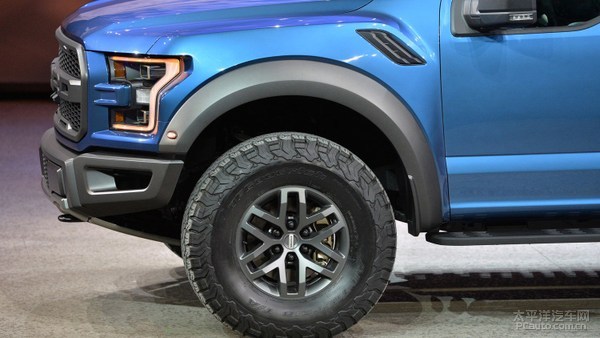 福特F-150猛禽上市 售价49.98-54.88万元