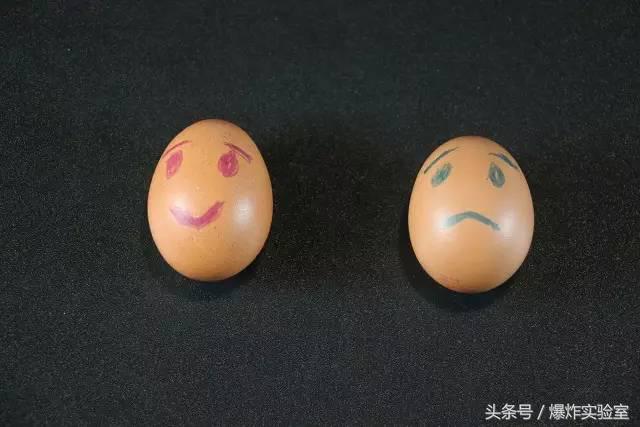 如何判断鸡蛋是否煮熟（区分生熟鸡蛋的办法）