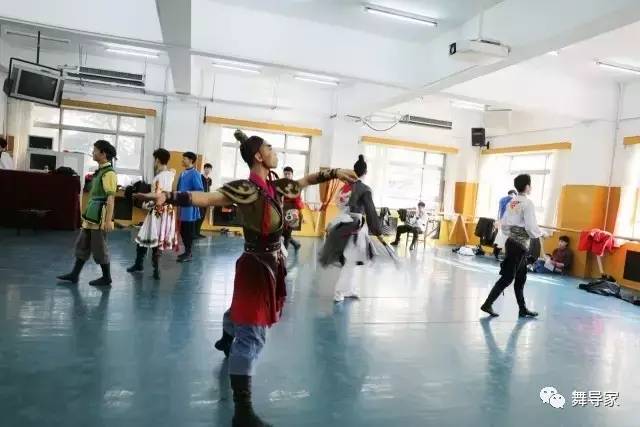 艺考现场｜中央民族大学舞蹈学院