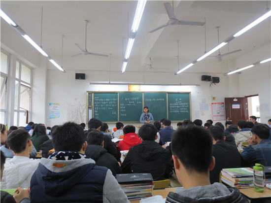 仁寿县二职中积极开展青年教师赛课活动
