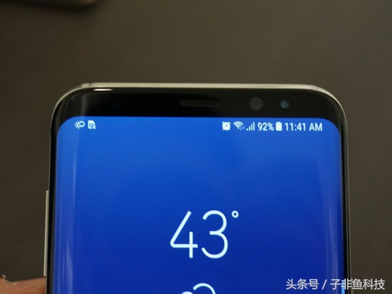 连wifi也能开热点，目前地球上只有两款手机支持这项功能