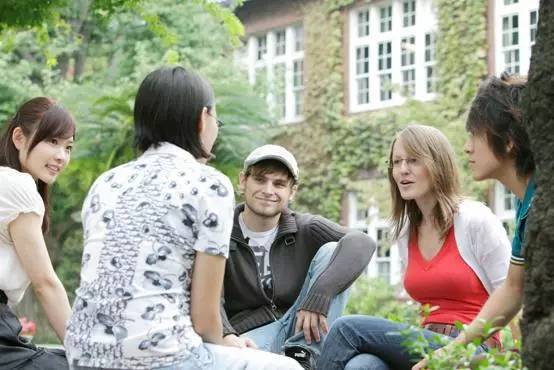 了解美国大学，5分钟读懂综合大学、文理学院、社区大学的区别？