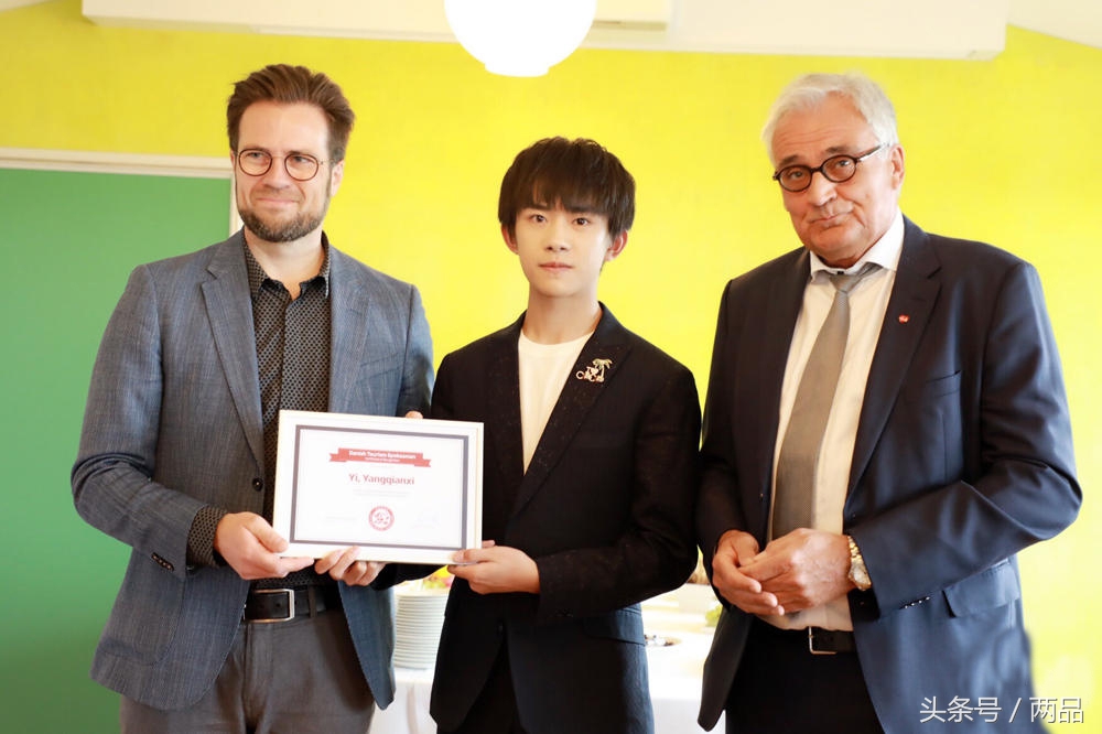 “掏粪男孩”今天你黑他们了吗？