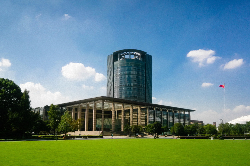 为什么来浙大？十三个必须来浙大的理由，剩下的N个由你说了算！