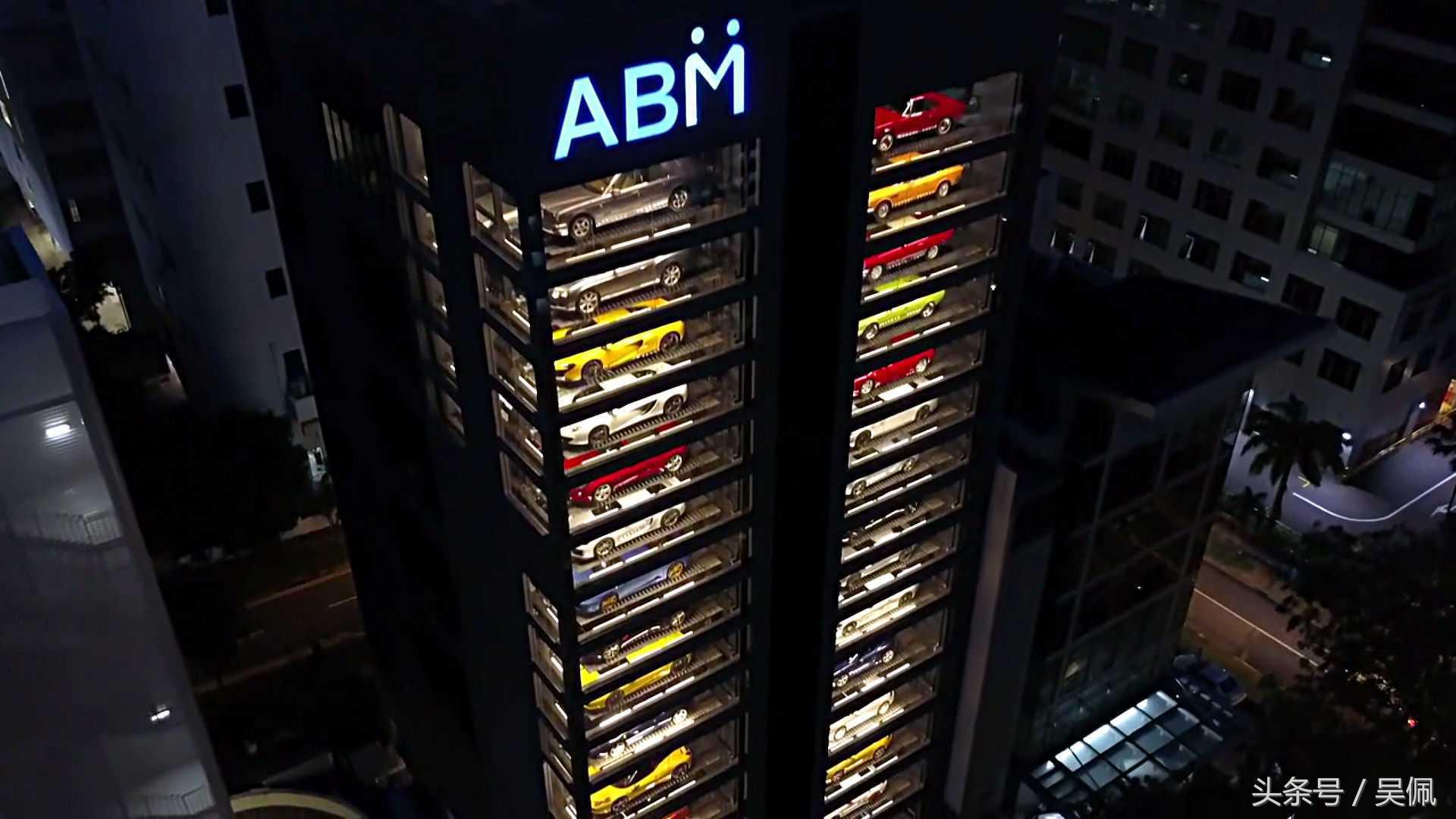 来看看世界最“大”的“车模”专卖店