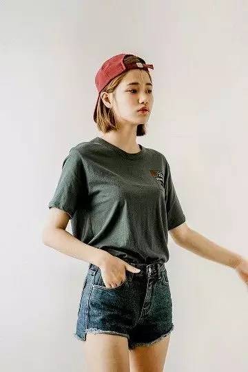 现在的妹纸为什么都这么帅？