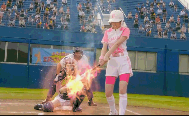 日本少女热血棒球gif  女团棒球开球图片