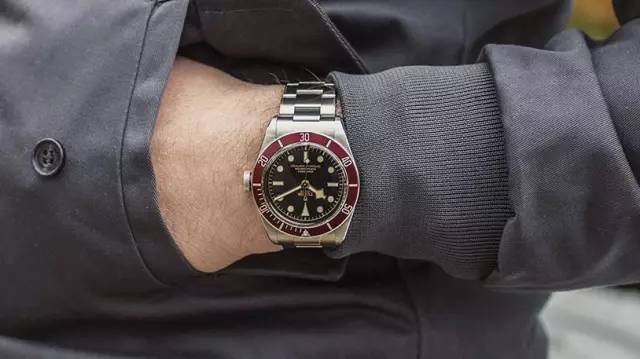 潜水表买了不会玩？那就白买了