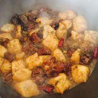 紅燒牛肉的做法,紅燒牛肉的做法 最正宗的做法