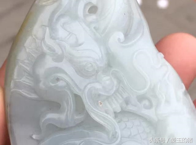 表愛意贈信物時，多少男士收到過禮物？盤點最受男士歡迎的玉飾