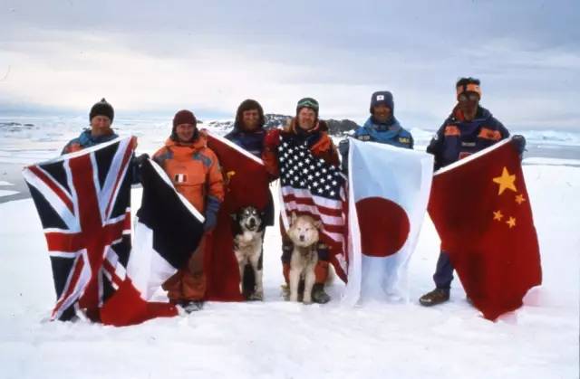 Supreme为什么这么火？