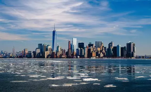 碰见当事人不愿给律师服务费的吗？