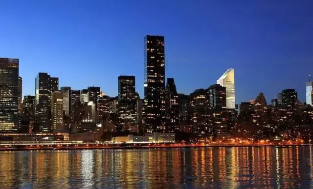 碰见当事人不愿给律师服务费的吗？