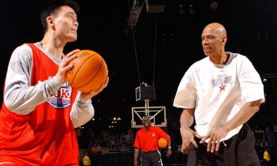 nba为什么不用天勾(都是独门绝技，为何NBA球员喜欢学梦幻脚步，却没有人学天勾？)