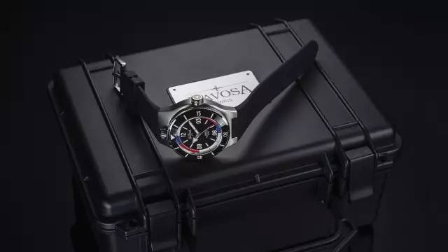 潜水表买了不会玩？那就白买了