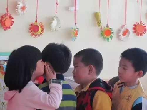 传话游戏新玩法：经典句子竟被玩出花，笑料不断太上头！