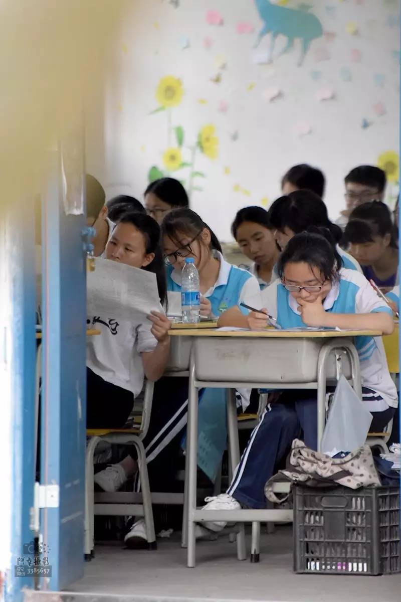 2017高考必胜！为上犹中学的学子们加油！