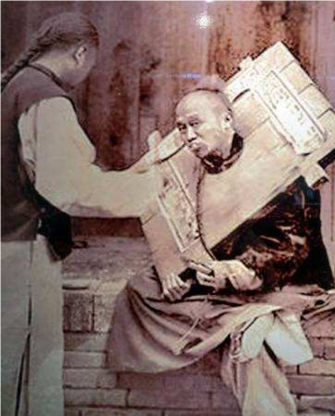 “非典”那年有人偷高考试卷，结果国家紧急启用备用卷，难度惊呆考生