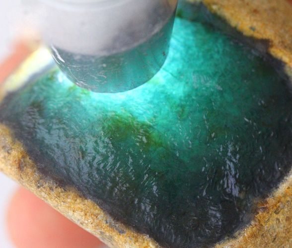 达木坎翡翠原石特点(达木坎翡翠原石的雾)  第3张