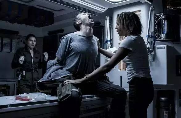 看懂《异形2》，读完这篇影评就可以了！