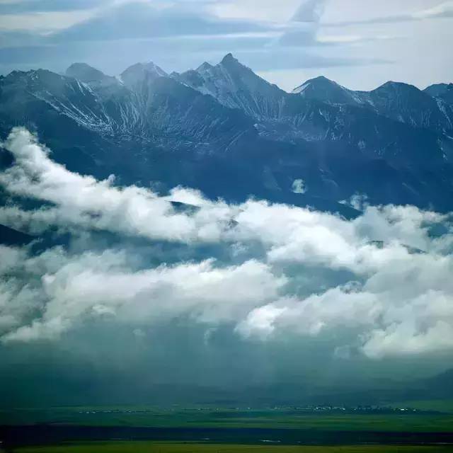 六月间，这些优美的诗词与青海的景色更配