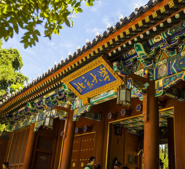 夏至未至热播，致敬的不仅是青春，还有青葱的校园风光