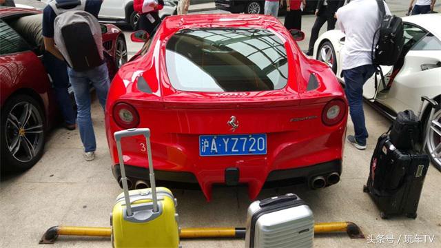 试驾法拉利 F12 超跑真的没有实用性可言？