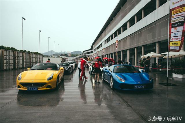 试驾法拉利 F12 超跑真的没有实用性可言？