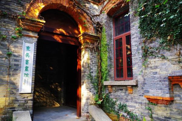 夏至未至热播，致敬的不仅是青春，还有青葱的校园风光