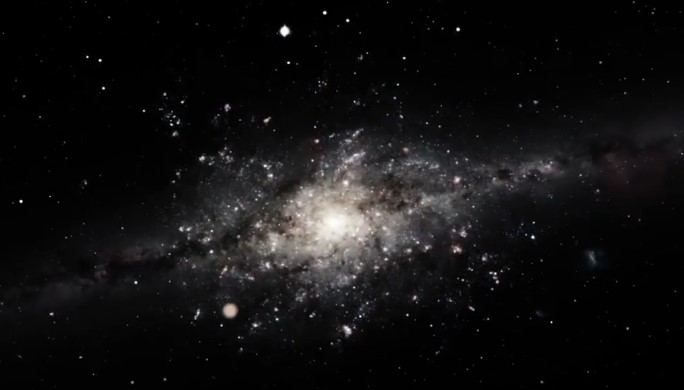 宇宙比你想象的要大的多，我们在宇宙中小到连原子都不如