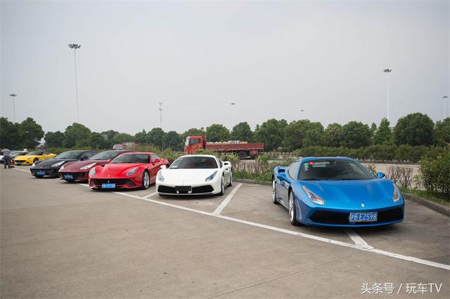 试驾法拉利 F12 超跑真的没有实用性可言？