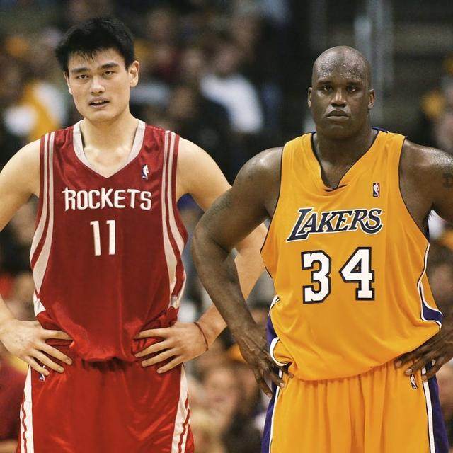 nba2008全明星赛高清(2008年NBA全明星照，除了安东尼和韦斯特，很多人都不在NBA了！)