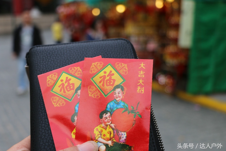 从东莞出发 去香港香火最旺盛的“黄大仙祠”祈福游
