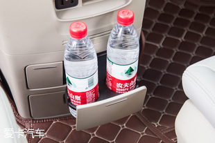福特途睿欧/GL8商务对比试驾