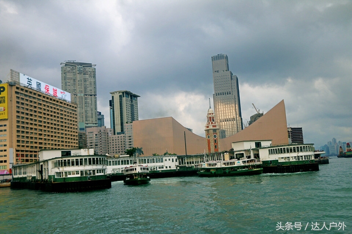 从东莞出发 去香港香火最旺盛的“黄大仙祠”祈福游