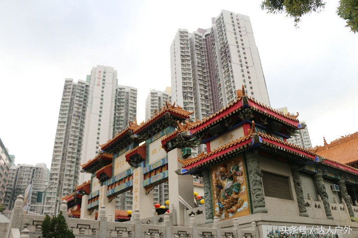 从东莞出发 去香港香火最旺盛的“黄大仙祠”祈福游