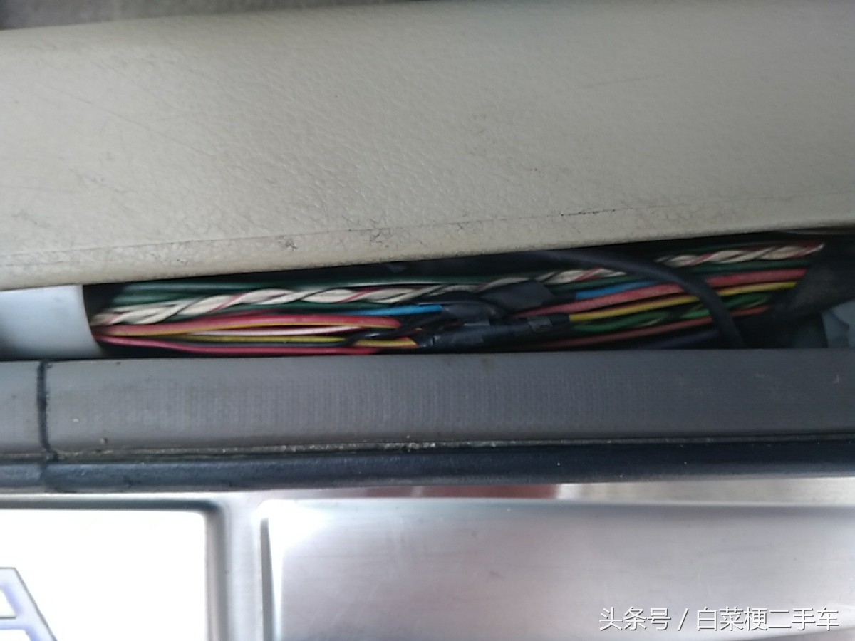 一台07年事故+泡水的天籁，车主要价5万，是在痴人说梦吗？